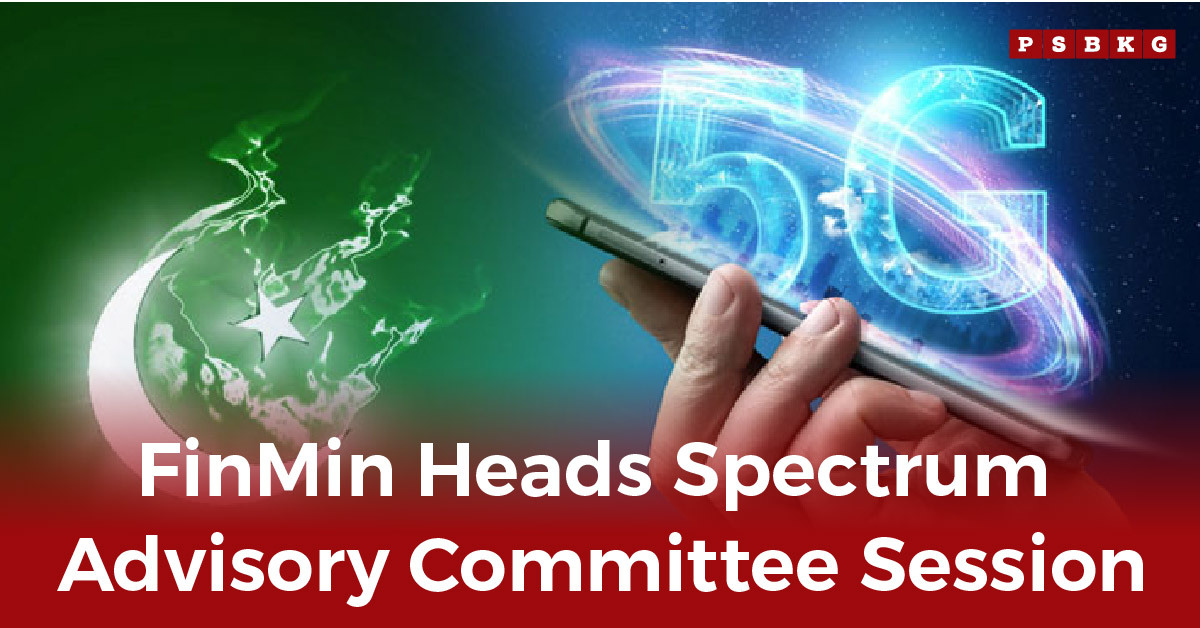 A hand holds a smartphone with a glowing "5G" logo, overlaid with the Pakistani flag and text highlighting the Spectrum Advisory Committee session.