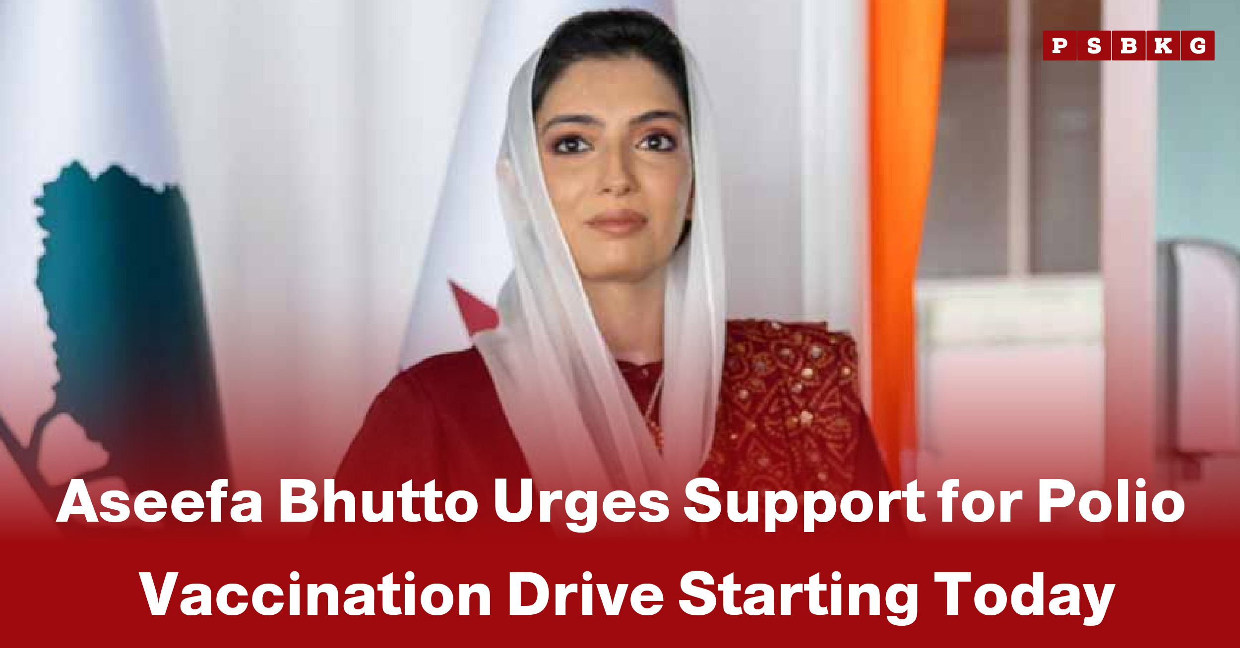 A woman in traditional attire stands against a backdrop, promoting the polio vaccination drive Pakistan with a focus on community support.