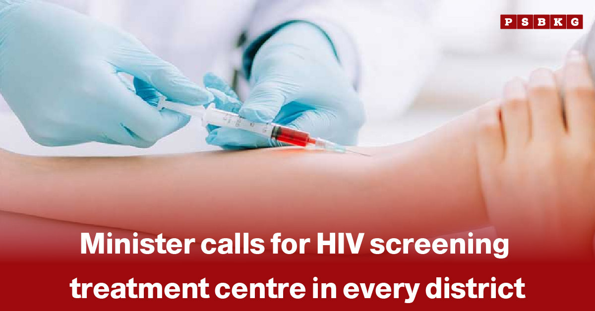 HIV screening and treatment Pakistan: A healthcare professional administers an injection to a patient, highlighting the need for district-level HIV screening and treatment centers.